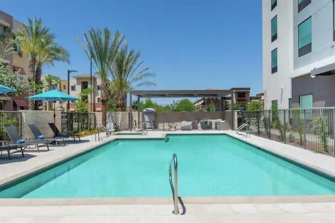 Hilton Garden Inn Surprise Phoenix מראה חיצוני תמונה